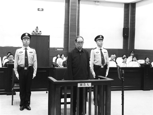 姜志刚在庭审现场 新华社发
